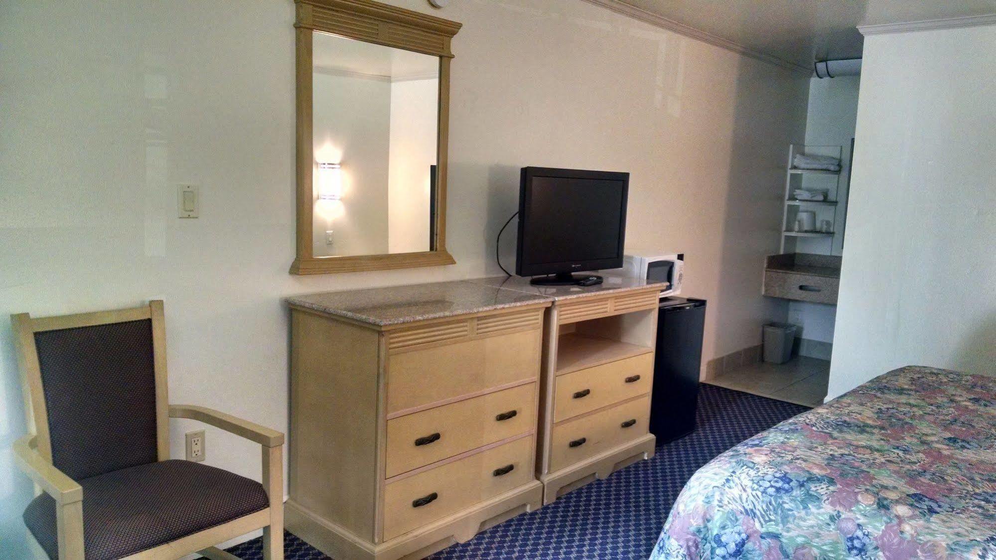Budget Lodge Newport News Eksteriør bilde